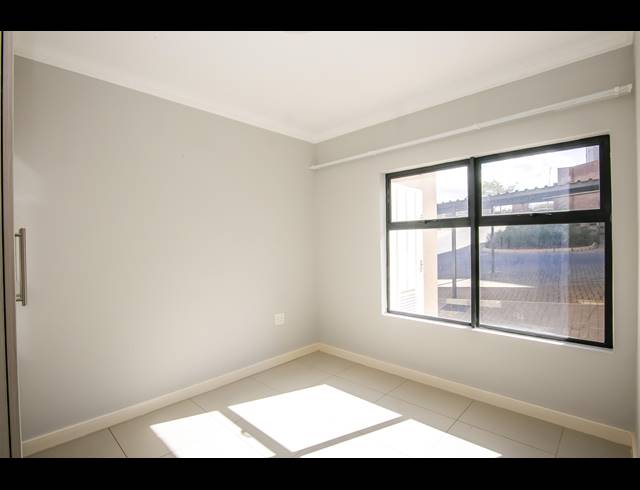 3 BEDROOM APARTMENT TO LET IN WILGEHEUWEL
